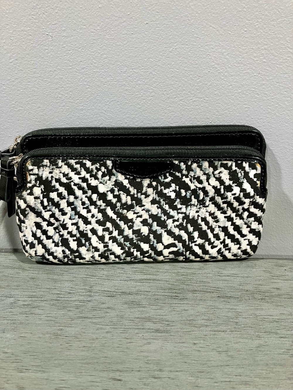 Coach Black & White Woven Design Wristlet Wallet - double zip! - Picture 2 of 10